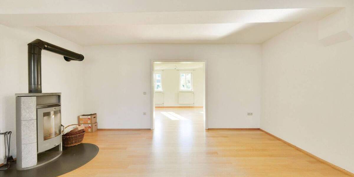 Mehrfamilienhaus, Wohnhaus Haunetal Wehrda - 8 Zimmer, 180 m&sup2;, 1.100&euro; | Angebot:26433531