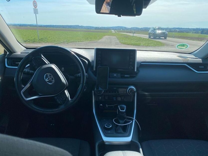 RAV 4
