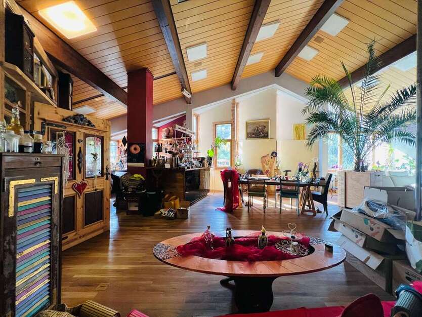 Haus zum Kaufen in Sulz am Neckar 270.000 € 200 m² 4 zimmer