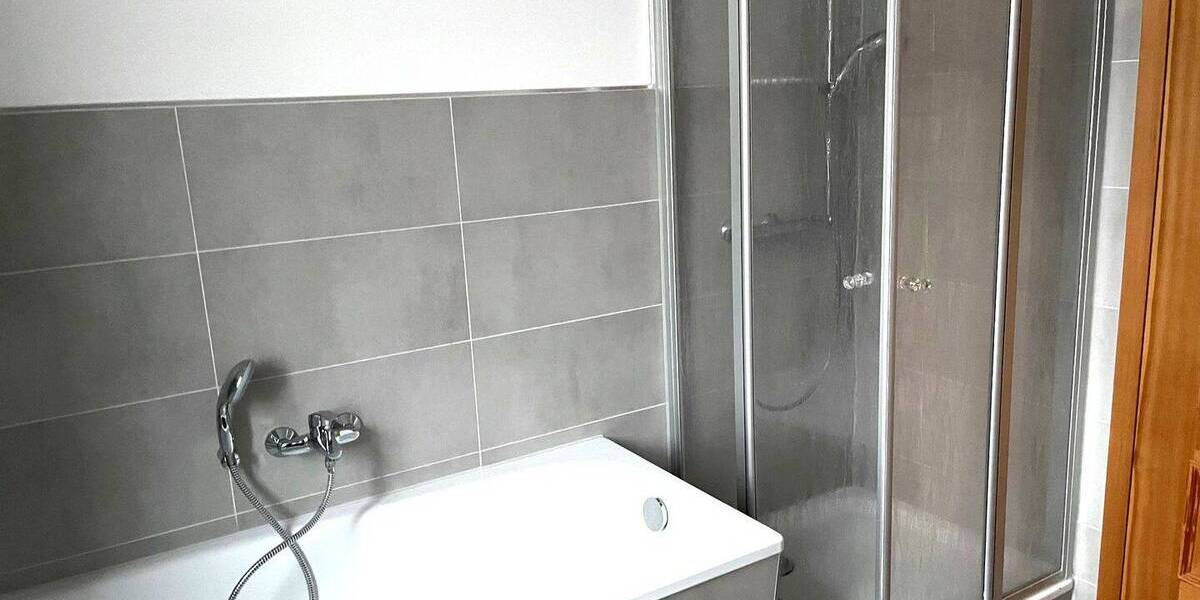 Etagenwohnung Rathenow Nordsiedlung - 3 Zimmer, 89 m&sup2;, 755&euro; | Angebot:26358321