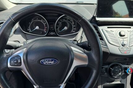 Ford Fiesta 87.500 km 3.900 &euro; Staßfurt 39418
