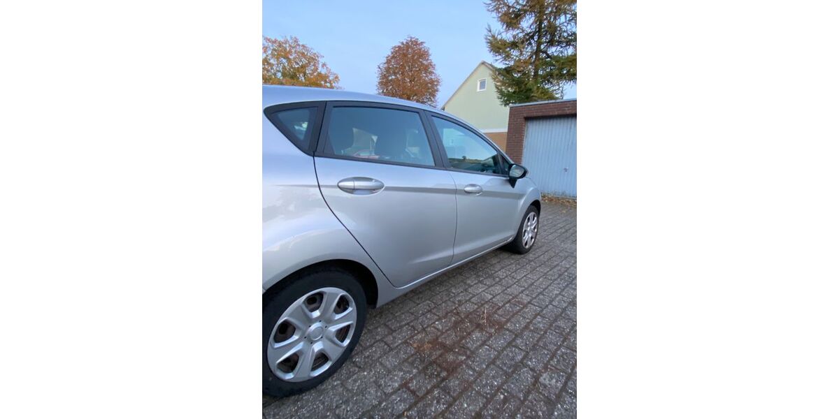Ford Fiesta 110.992 km 4.600 &euro; Oldenburg 26123