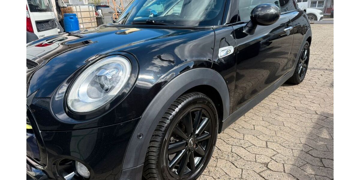 Mini John Cooper Works Coupé 97.000 km 17.950 &euro; Bad Wildungen 34537