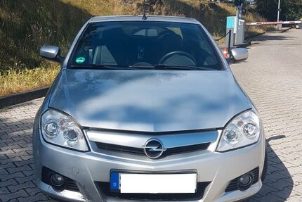 Opel Tigra 270.000 km 1.750 &euro; Hennef 53773