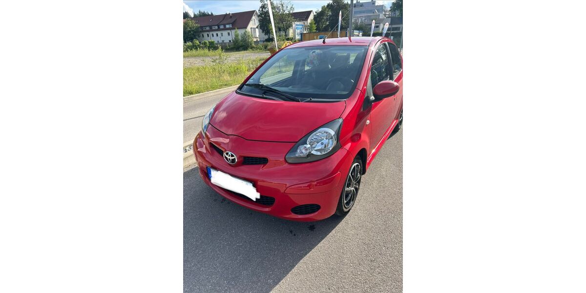 Toyota Aygo (X) 86.800 km 4.300 &euro; Kempten 87437