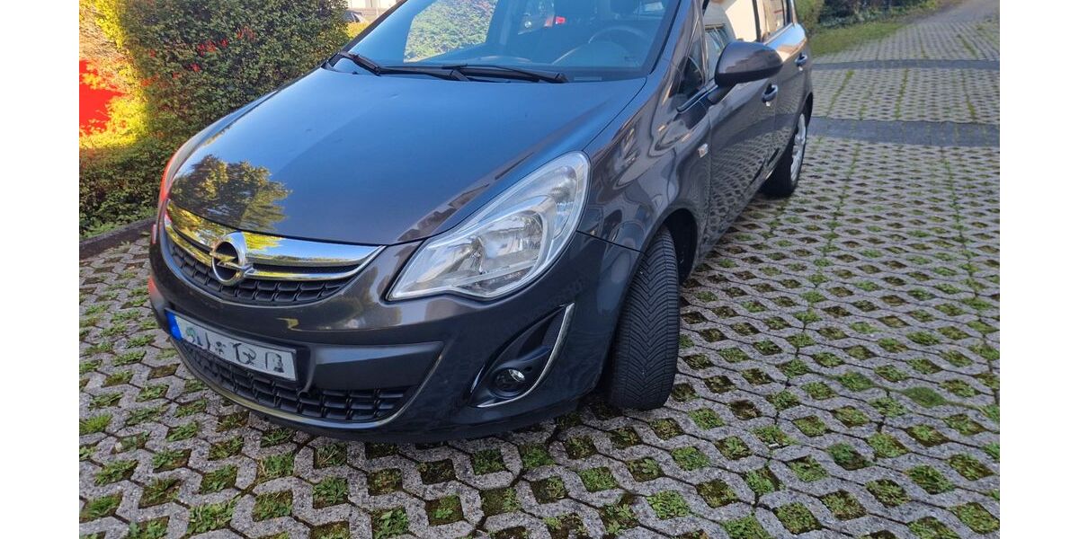 Opel Corsa 198.000 km 2.800 &euro; Taunusstein 65232