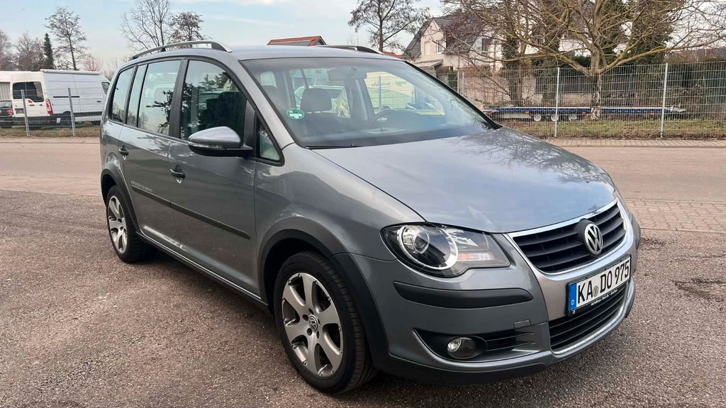 VW Touran 212.000 km 3.900 &euro; karlsruhe 76139