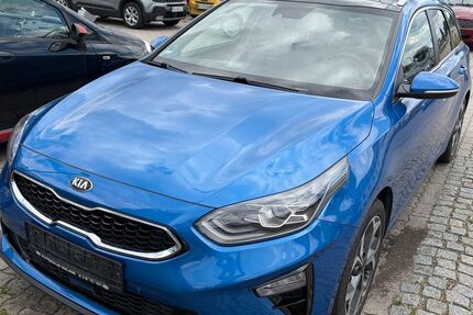 Kia ceed Sportswagon 92.349 km 14.999 &euro; München 81739