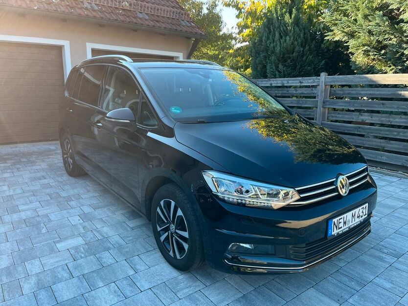 VW Touran 76.200 km 25.900 € Neustadt a.d.Waldnaab 92660