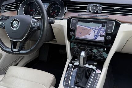 VW Passat 165.310 km 15.499 &euro; Schleifreisen 07629