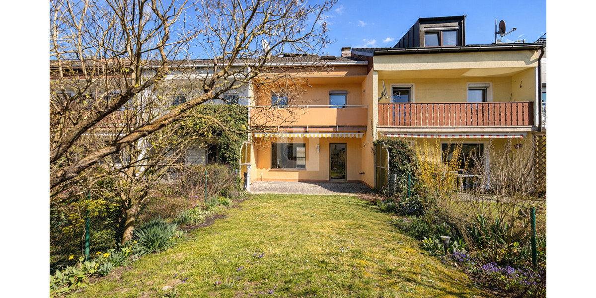 WINDISCH - Renovierungsbedürftiges RMH in familienfreundlicher Lage - für den Käufer provisionsfrei! - Reihenmittelhaus Olching / Geiselbullach Geiselbullach | Angebot:25852870