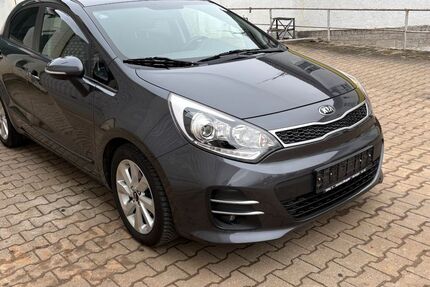 Kia Rio 57.000 km 11.900 &euro; Lauda-Königshofen 97922