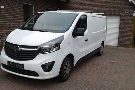 Opel Vivaro 131.000 km 5.450 € Wiesmoor 26639