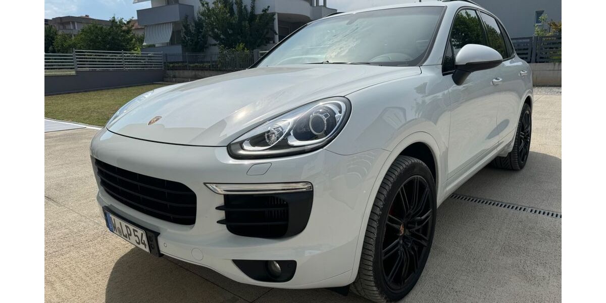 Porsche Cayenne 213.000 km 27.900 &euro; Wuppertal 42119