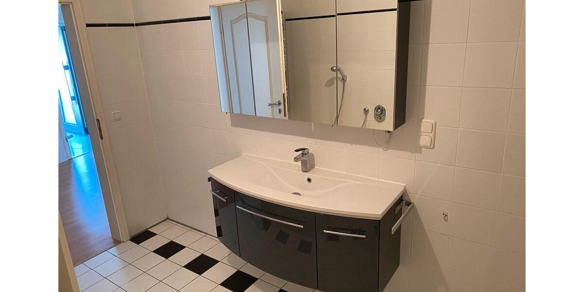 Erdgeschoßwohnung Büttelborn - 2 Zimmer, 70 m&sup2;, 1.250&euro; | Angebot:25165465