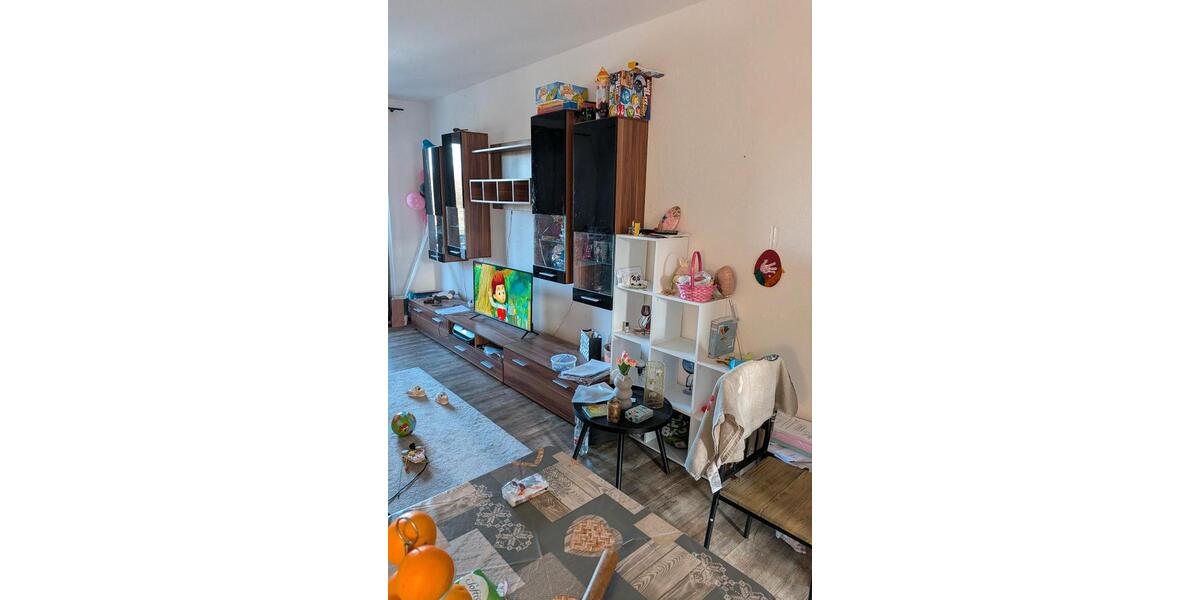 Etagenwohnung Eisenhüttenstadt - 4 Zimmer, 70 m&sup2;, 661&euro; | Angebot:26208801