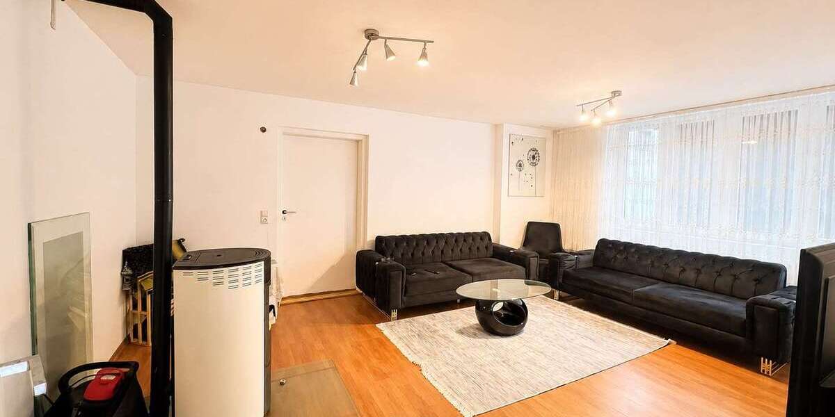Haus zum Kaufen in Calw 340.000 € 220 m² - Einfamilienhaus Calw Wimberg | Angebot:27007783