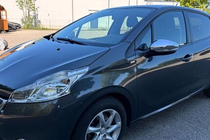 Peugeot 208 31.000 km 4.890 &euro; Rosenheim 83022