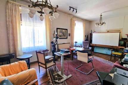 Wohnung Annweiler am Trifels - 10 Zimmer, 199 m&sup2;, 159.000&euro; | Angebot:26275810