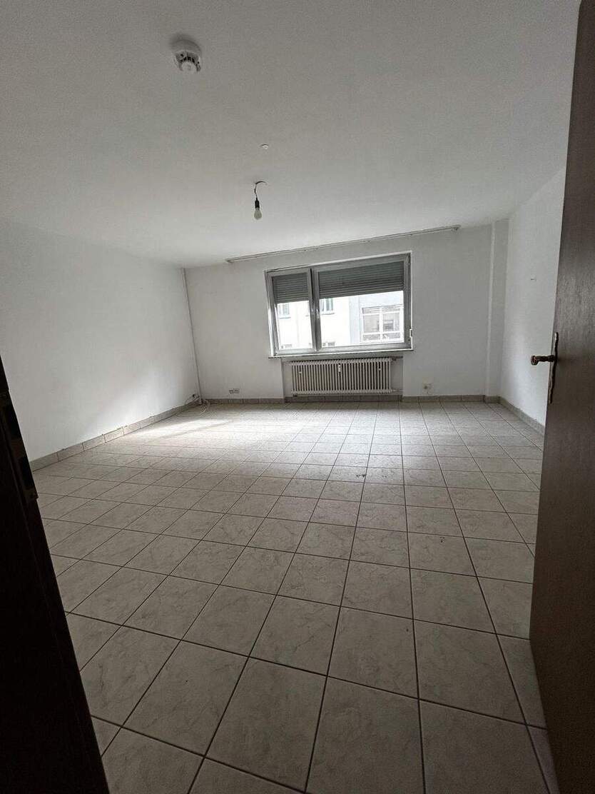 Zentrale 3-Zimmer-Wohlfühlwohnung mit Balkon & Einbauküche - ideal für Paare oder WG 3 zimmer