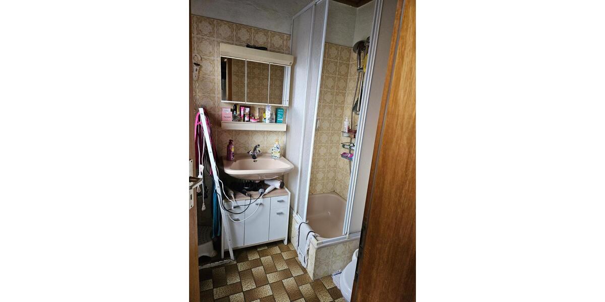 Einfamilienhaus Ettringen - 6 Zimmer, 120 m&sup2;, 179.000&euro; | Angebot:26705107