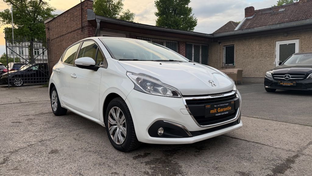 Peugeot 208 118.645 km 5.900 &euro; Berlin 13127