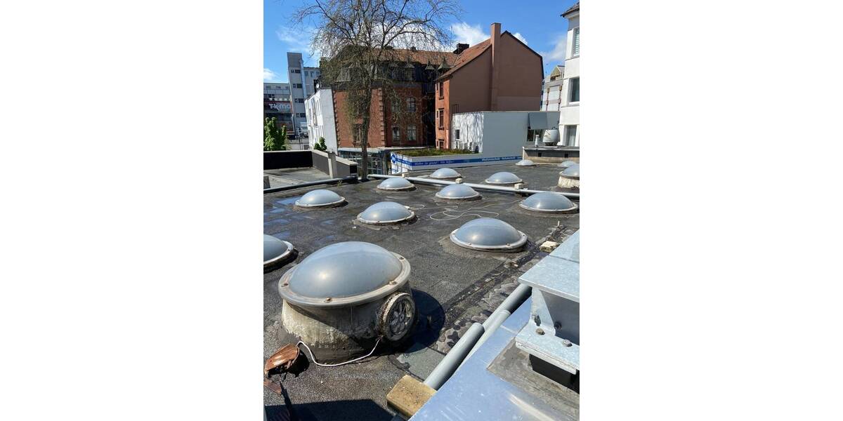 Entwicklungsobjekt, sanierungsbedürftige ehemalige Verkaufsfläche in zentraler City-Lage 2 zimmer