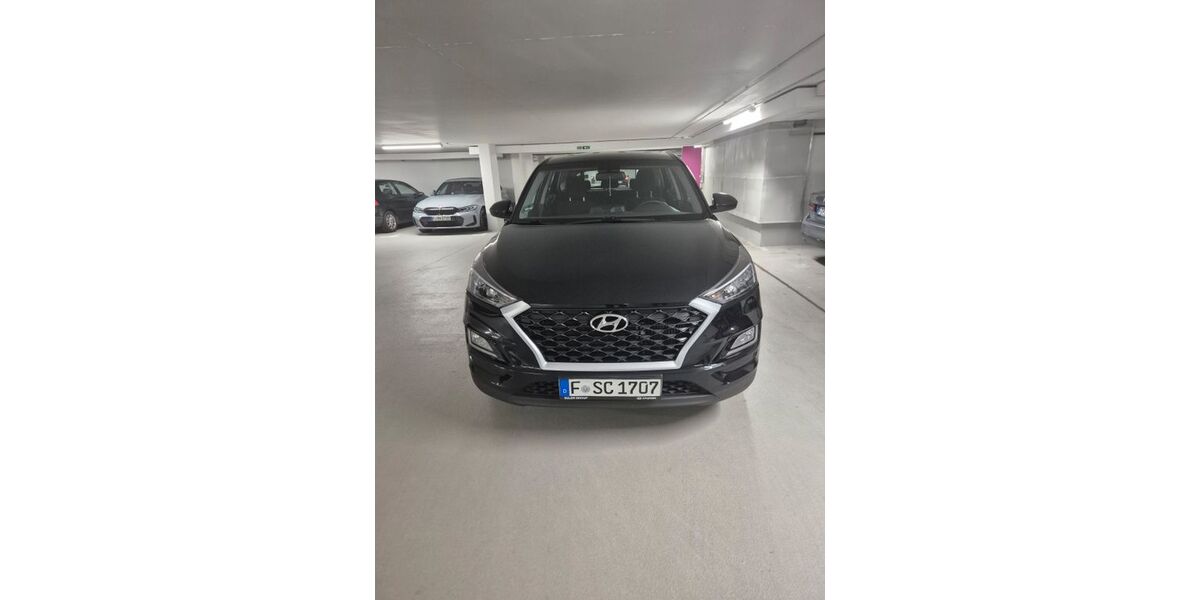 Hyundai TUCSON 132.000 km 15.200 &euro; Frankfurt am Main 60528