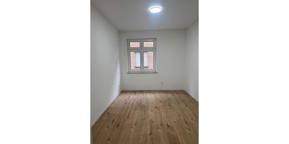 Erdgeschoßwohnung Delmenhorst Deichhorst - 5 Zimmer, 139 m&sup2;, 1.500&euro; | Angebot:24773689