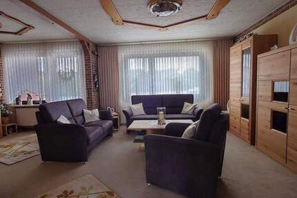 Helle freundl.Wohnung (inkl.Garage) in ruhiger Lage, perfekte Raumaufteilung, kernsaniertes Bad 4 zimmer