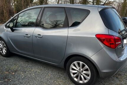 Opel Meriva 54.000 km 8.290 &euro; Bad Vilbel 61118