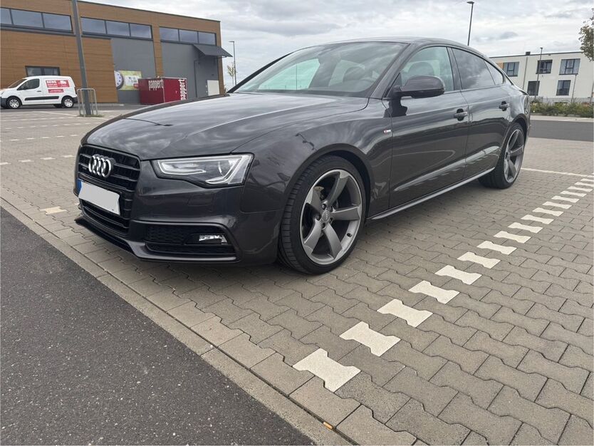Audi A5 115.000 km 19.899 € Würzburg 97072