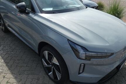 Volvo EX90 1.890 km 95.990 &euro; Berlin Tegel 13509