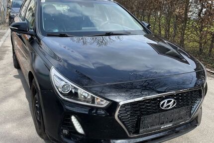 Hyundai i30 399.974 km 4.799 &euro; Rosenheim 83026
