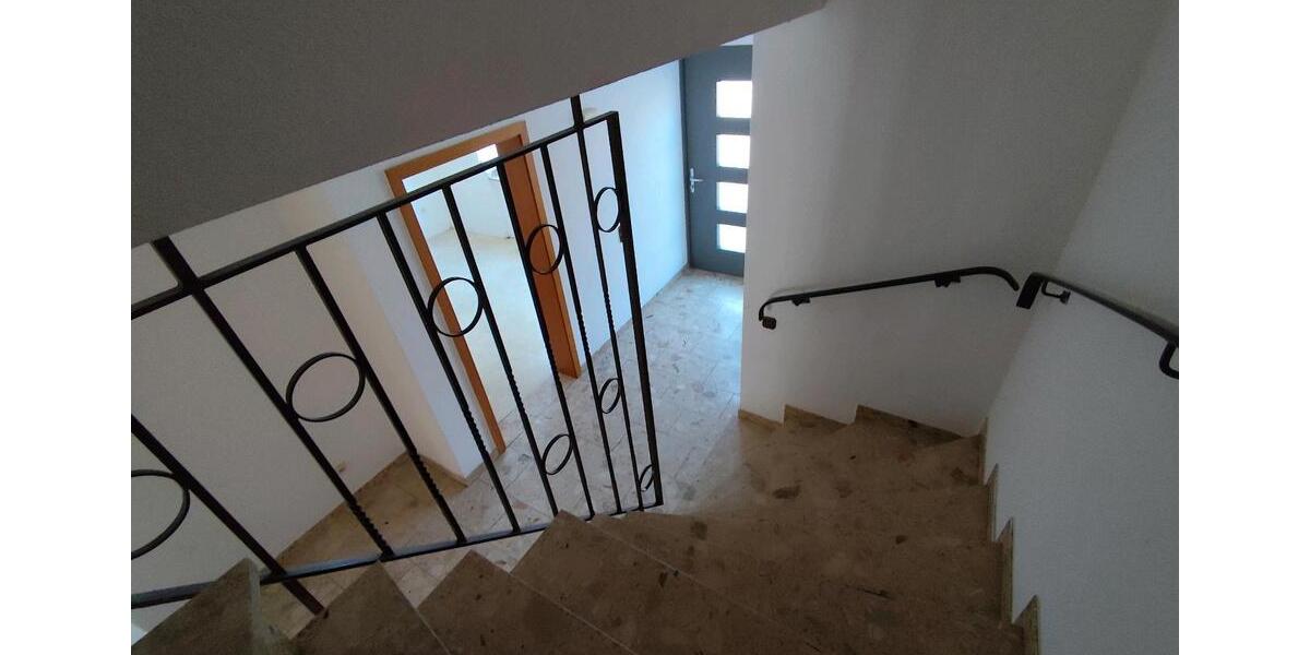 Reihenhaus Meerbusch - 4 Zimmer, 130 m&sup2;, 1.850&euro; | Angebot:24983748