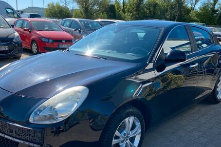 Alfa Romeo Giulietta 99.776 km 4.950 &euro; Neuenstein 74632