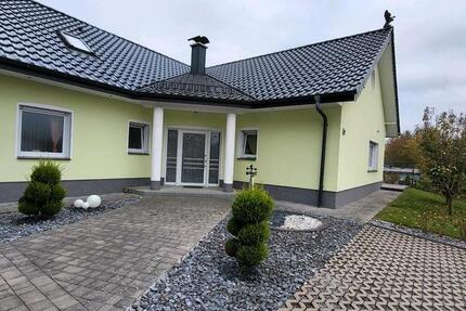 Haus Lage - 555.000&euro; | Angebot:26270954