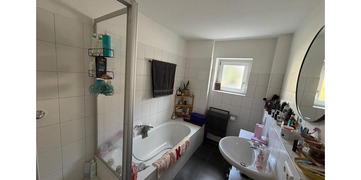 Etagenwohnung Mosbach - 2 Zimmer, 80 m&sup2;, 885&euro; | Angebot:26024482