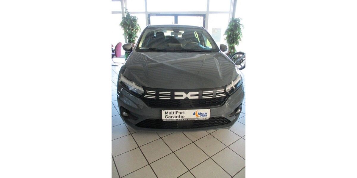 Dacia Sandero 8.696 km 16.485 &euro; Neustadt /Coburg 96465