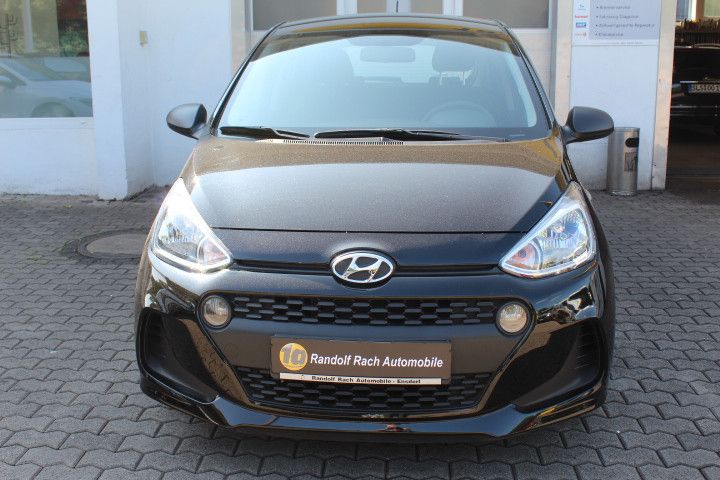 i10