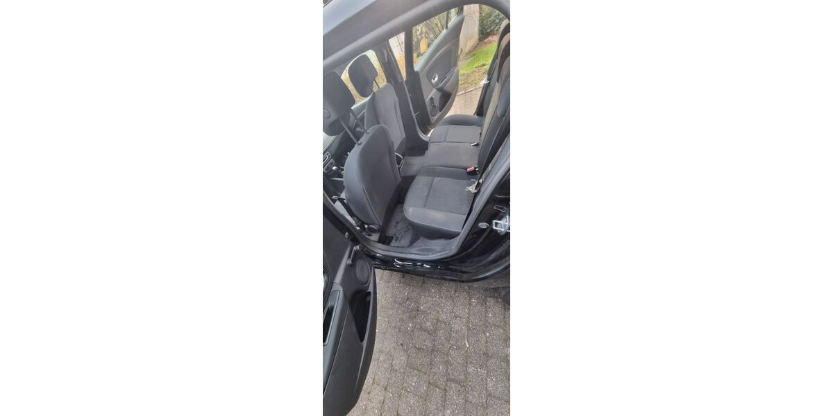 Renault Megane 173.000 km 6.800 &euro; Arnsberg 59757