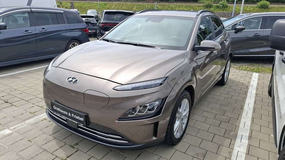Hyundai KONA 59.800 km 24.490 &euro; Tuttlingen 78532