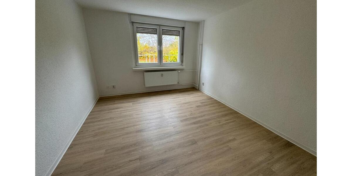 Erstbezug nach Modernisierung im Erdgeschoss 3 zimmer