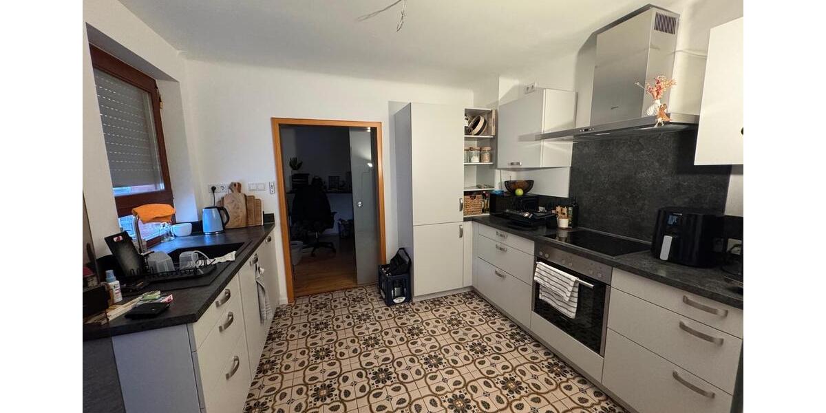 Erdgeschoßwohnung Schwalbach - 3 Zimmer, 113 m&sup2;, 900&euro; | Angebot:25436100