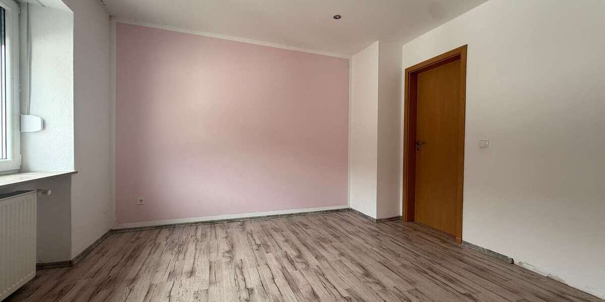 Großzügige 4-Zimmer-Wohnung mit großer Terrasse in Bexbach - Terrassenwohnung Bexbach | Angebot:27108964