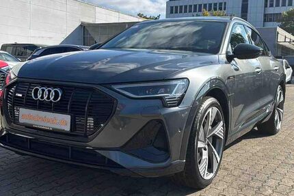 Audi e-tron 26.153 km 41.055 € Hamburg 22047