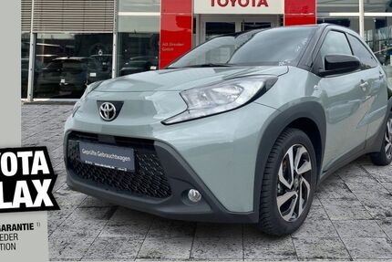 Toyota Aygo (X) 15.071 km 14.990 &euro; Dresden 01139