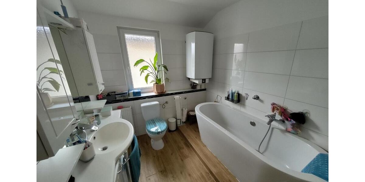 Maisonettenwohnung Weinheim - 3 Zimmer, 120 m&sup2;, 1.250&euro; | Angebot:26311938