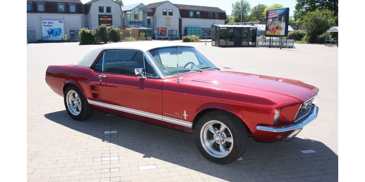 Ford Mustang 30.891 km 28.995 &euro; Hundisburg 39343