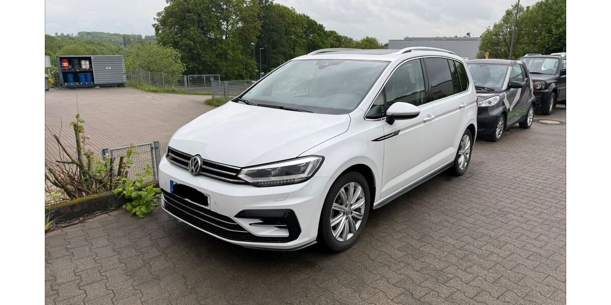 VW Touran 98.300 km 20.499 &euro; Radevormwald 42477